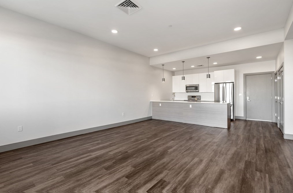 400 Mystic Ave #201, Somerville, MA 02143