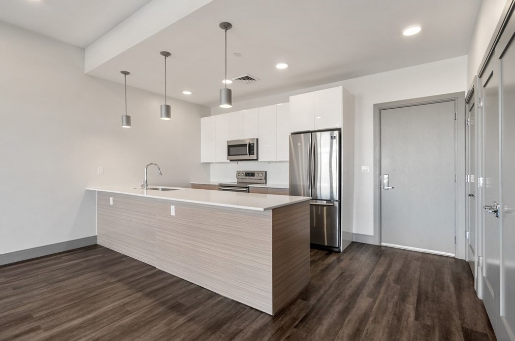 400 Mystic Ave #203, Somerville, MA 02145