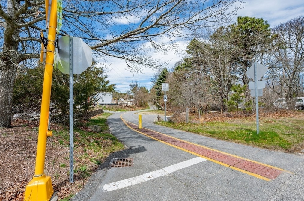 25 Sharon Cir, Eastham MA  02642-3026 exterior