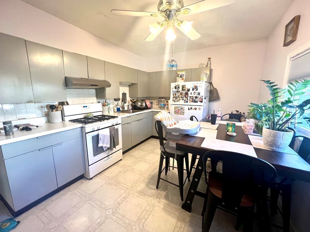 35 Argyle St #1, Everett, MA 02149