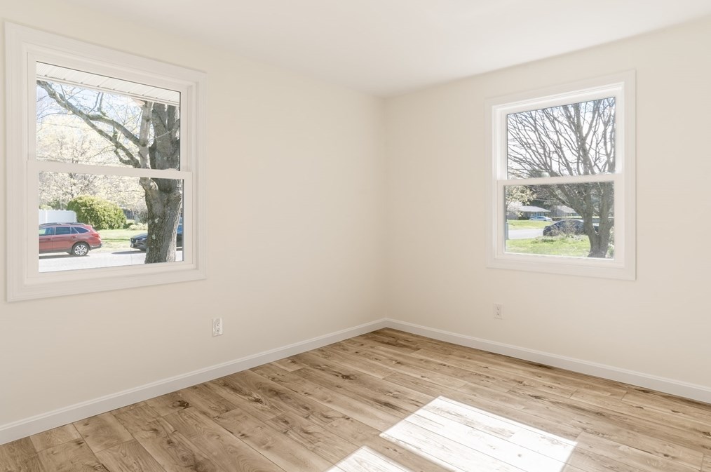 176 Powderhorn Dr, Taunton MA  02780-1233 exterior