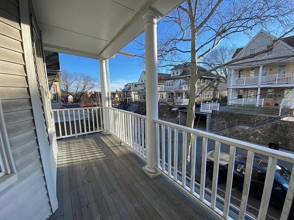 19 Irma Ave, Watertown MA 02472-3530 exterior