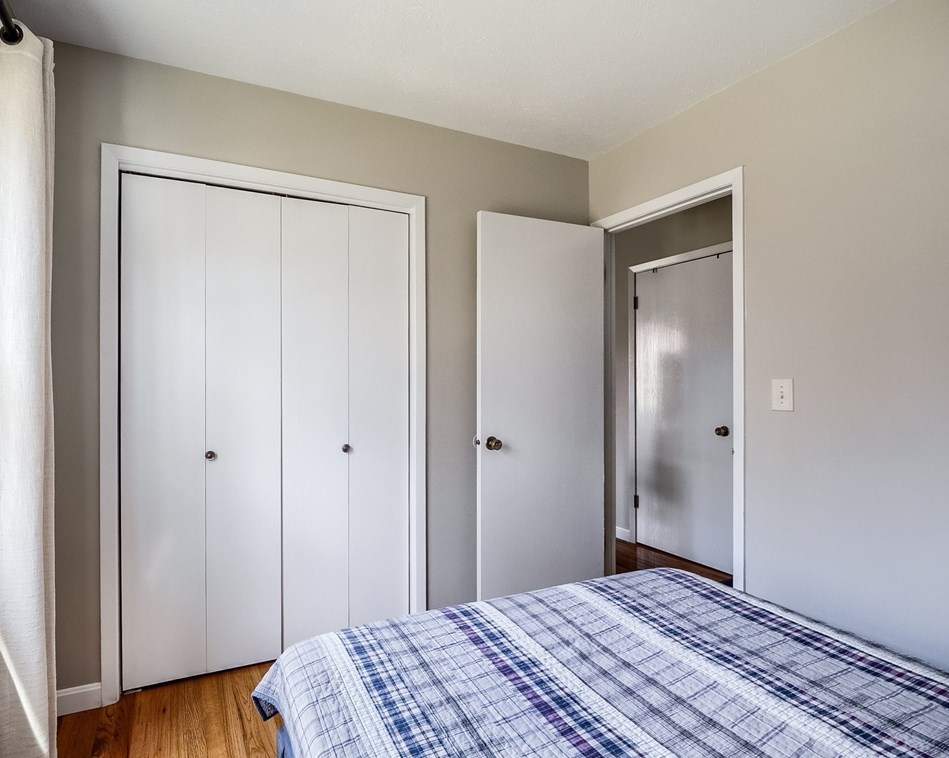 38 Central Tpke, Sutton MA 01590-2323 exterior