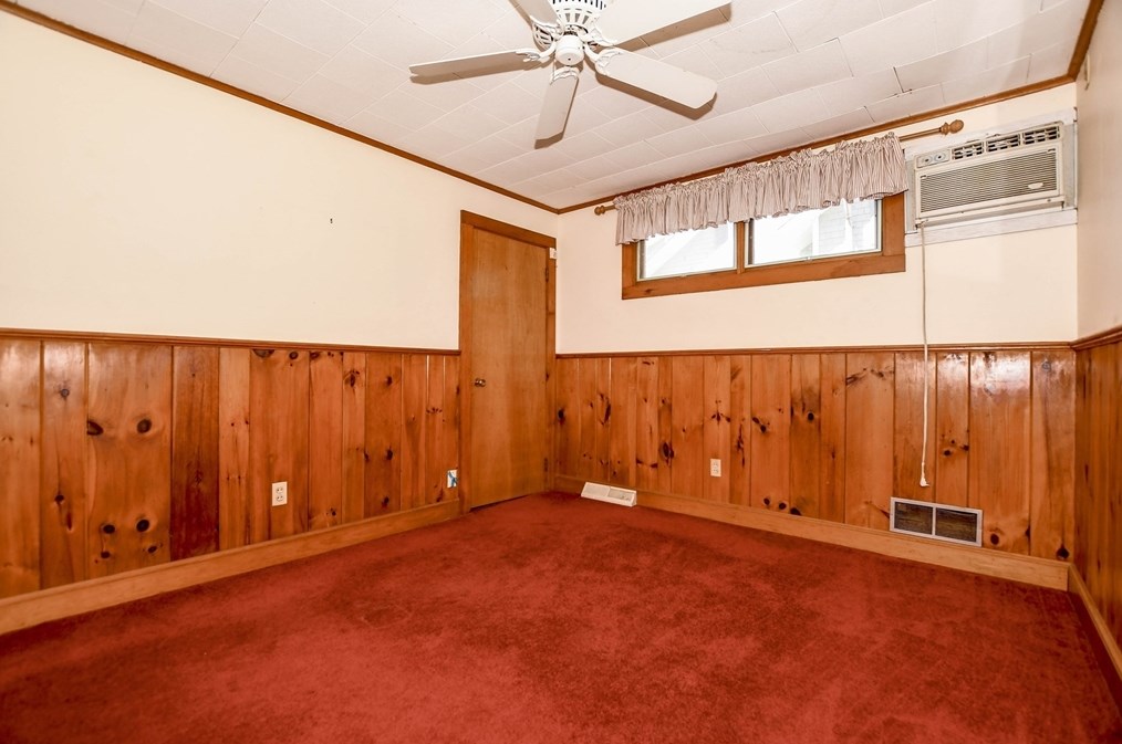 1 Glen Ave, Wareham MA  02571-1905 exterior