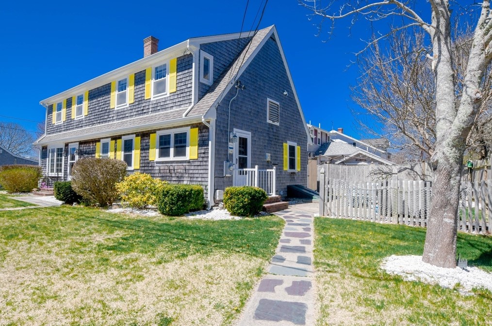 1 Glen Ave, Wareham MA  02571-1905 exterior