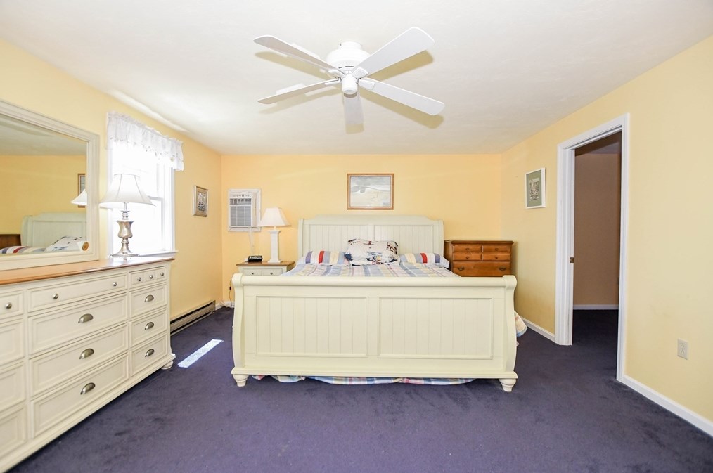 1 Glen Ave, Wareham MA  02571-1905 exterior