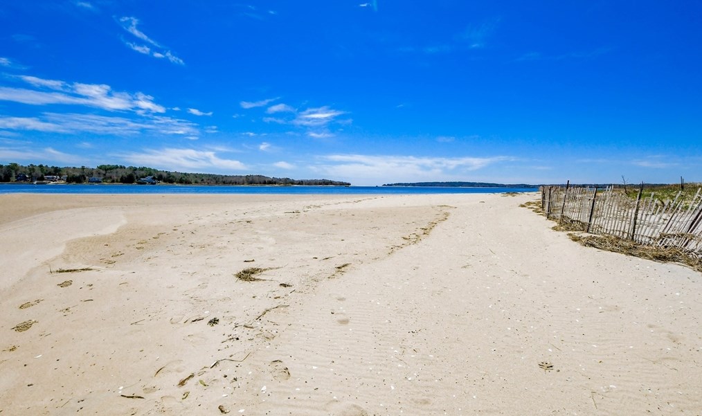 1 Glen Ave, Wareham MA  02571-1905 exterior