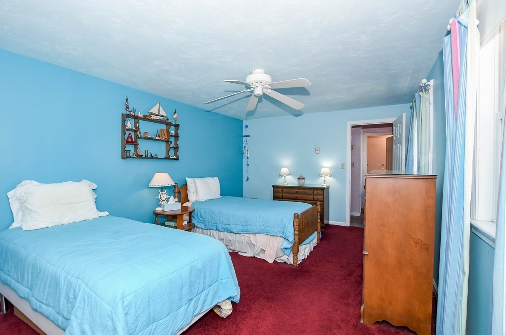 1 Glen Ave, Wareham MA  02571-1905 exterior