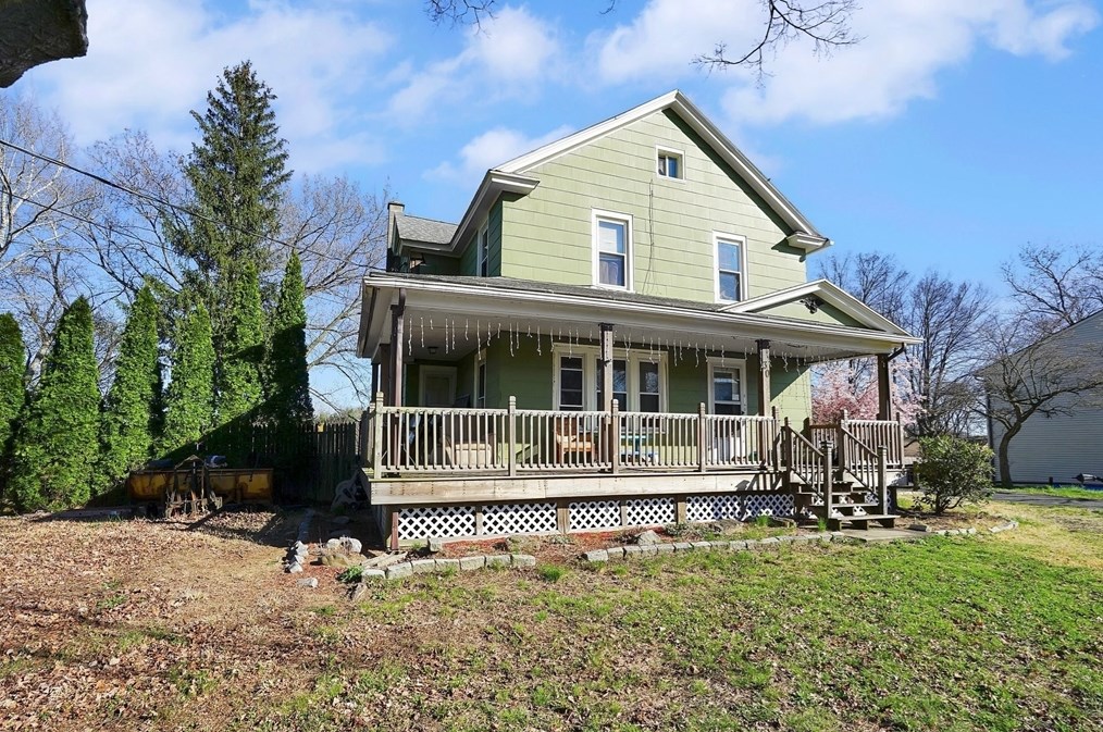 30 Butler Ave, Chicopee, MA 01020