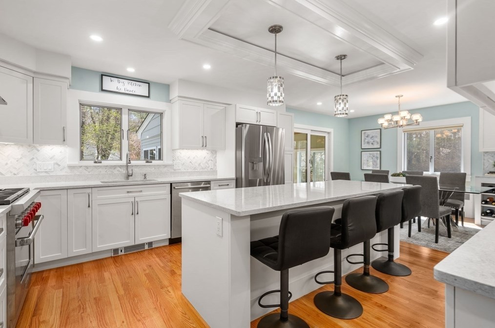 90 Olde Fld Rd, Newton MA 02459-2722 exterior