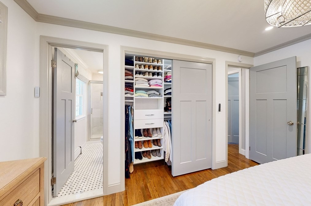 19 Noon Hill Ave, Norfolk MA  02056-1136 exterior