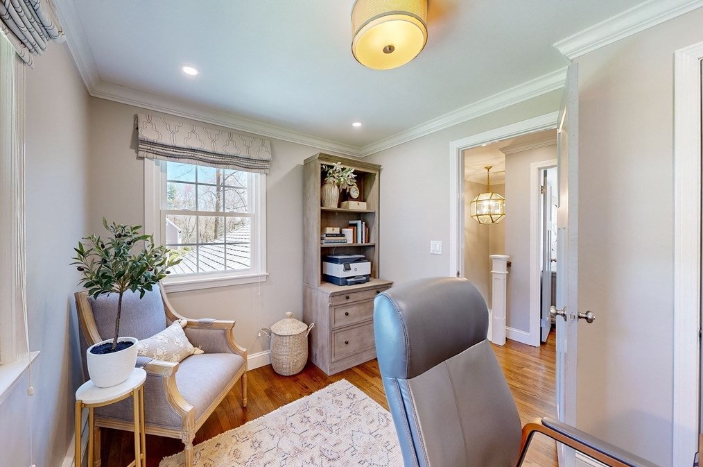 19 Noon Hill Ave, Norfolk MA  02056-1136 exterior