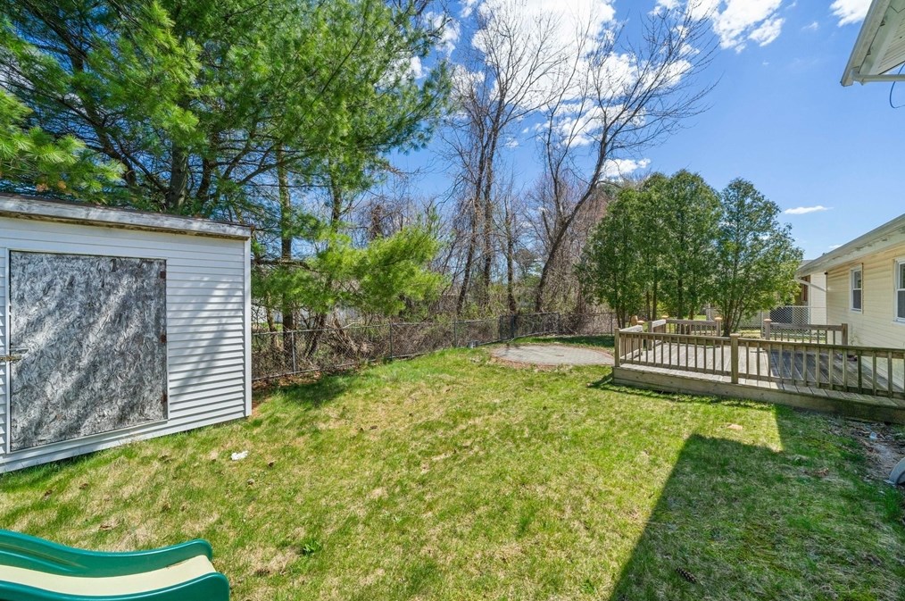 15 Mcdevitt Rd, Randolph MA  02368-3848 exterior