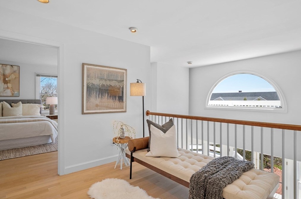 10 Rolleston Rd, Marblehead MA 01945-2714 exterior