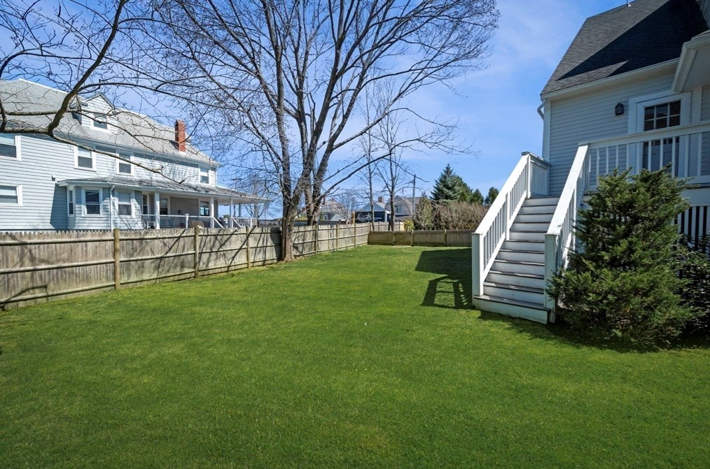 10 Rolleston Rd, Marblehead MA 01945-2714 exterior