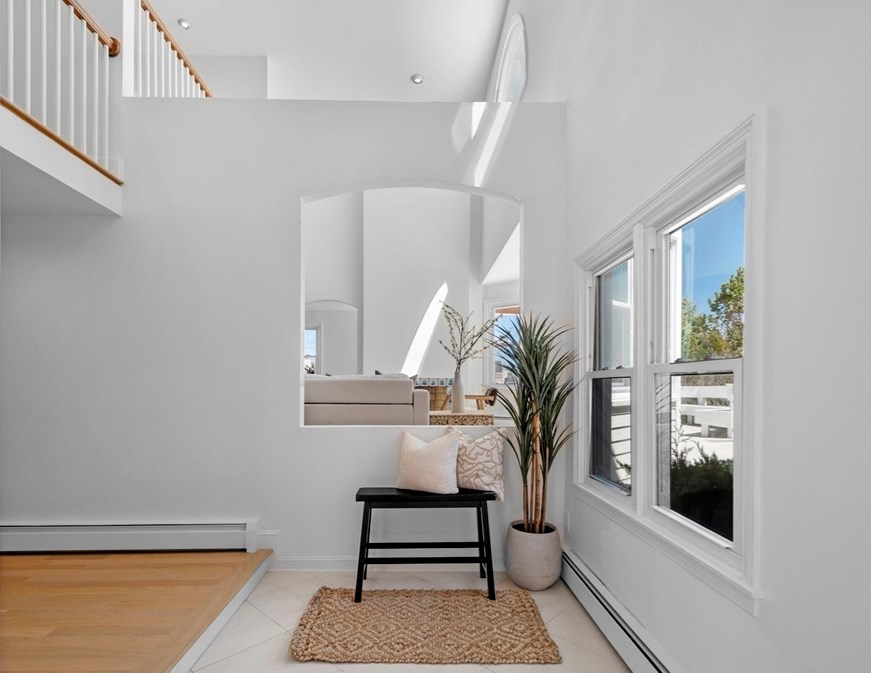 10 Rolleston Rd, Marblehead MA 01945-2714 exterior