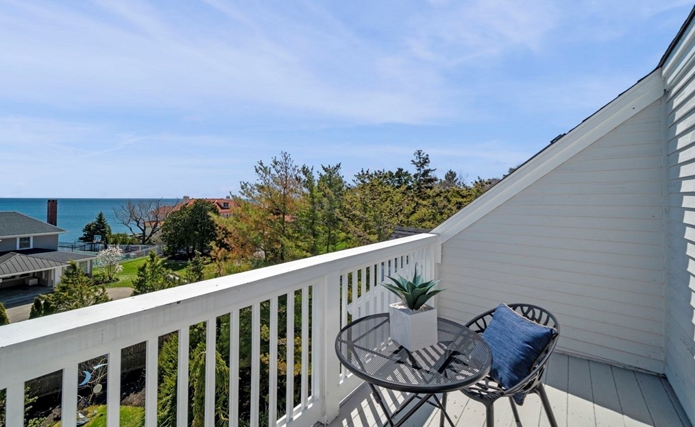 10 Rolleston Rd, Marblehead MA 01945-2714 exterior