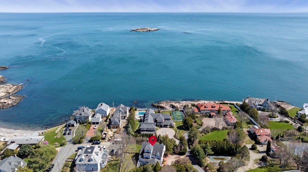 10 Rolleston Rd, Marblehead MA 01945-2714 exterior