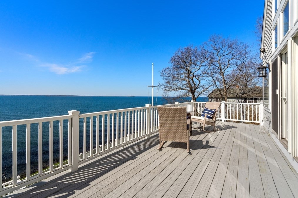 64 Bay Shore Dr, Plymouth MA  02360-2006 exterior