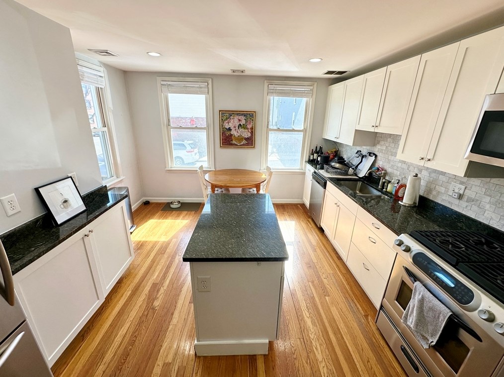 28 Monument St # 1, Boston, MA