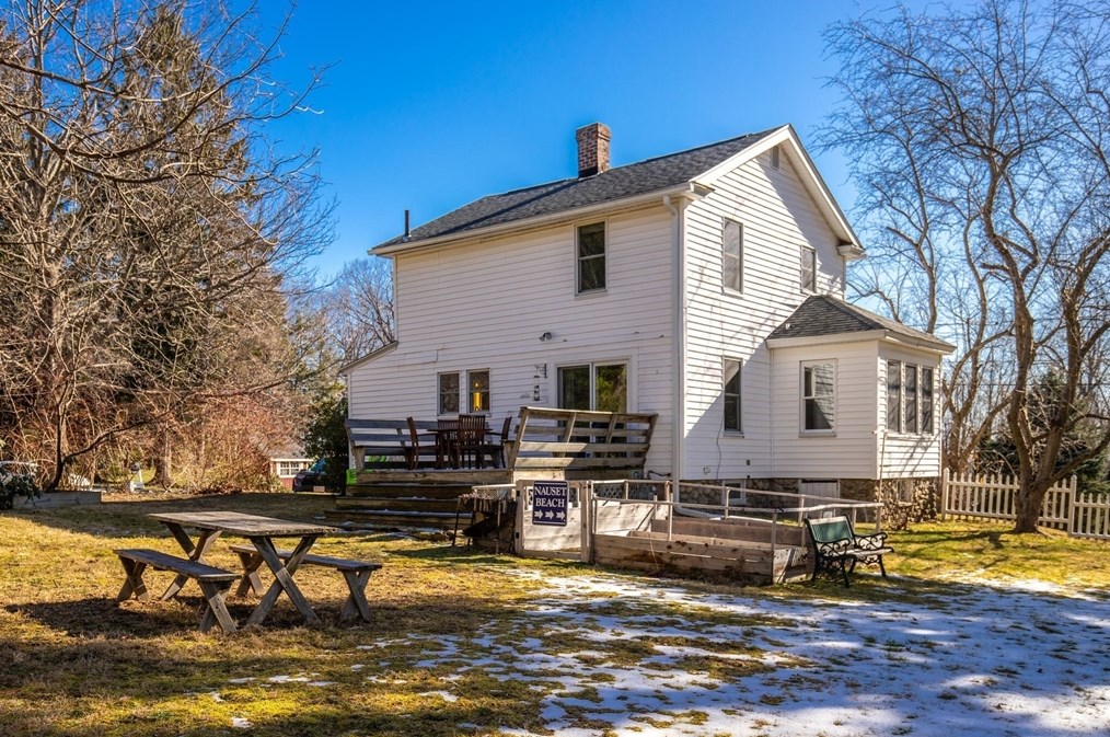 15 Carter Rd, Worcester MA  01609-1037 exterior