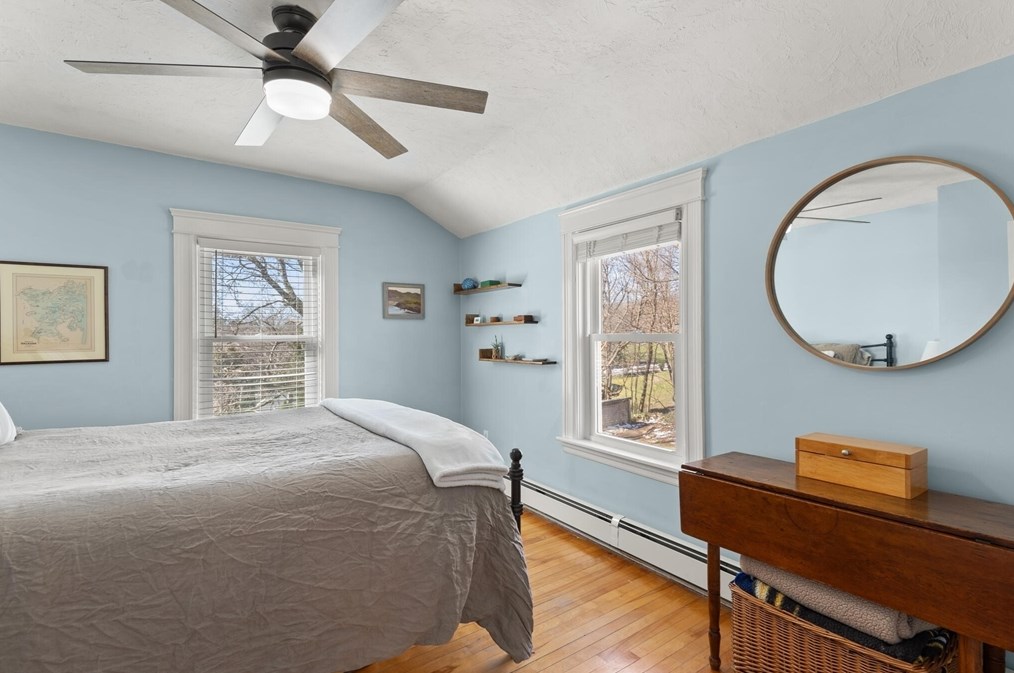 15 Carter Rd, Worcester MA  01609-1037 exterior