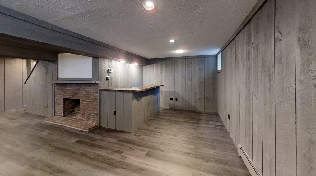 64 Colonial Dr, Reading MA  01867-1338 exterior