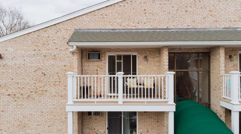 200 Manning St, Hudson MA  01749-1040 exterior