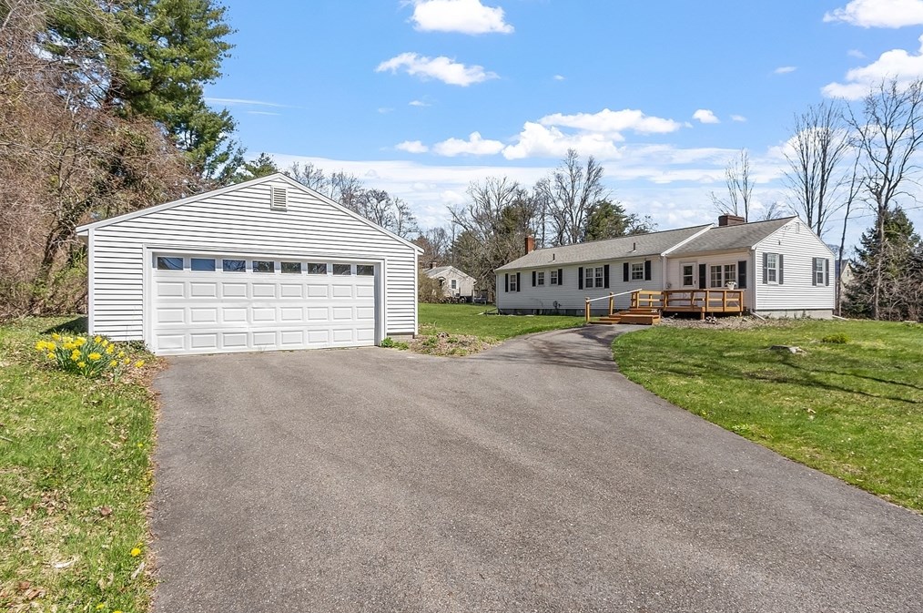 2 Brown Rd, Shirley, MA 01464