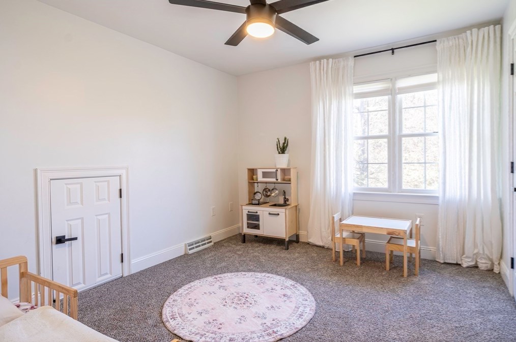 29 Radisson Ln, Montgomery MA 01085-3762 exterior