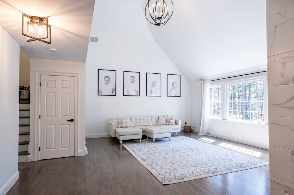 29 Radisson Ln, Montgomery MA 01085-3762 exterior