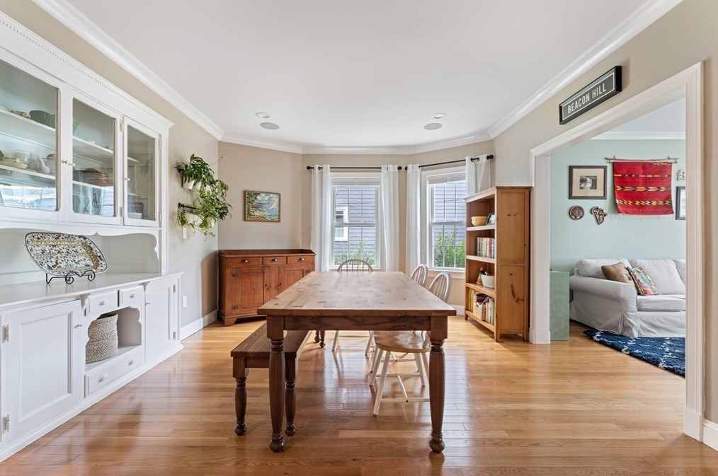 27 Haslet St, Roxbury Xing, MA 02131 exterior