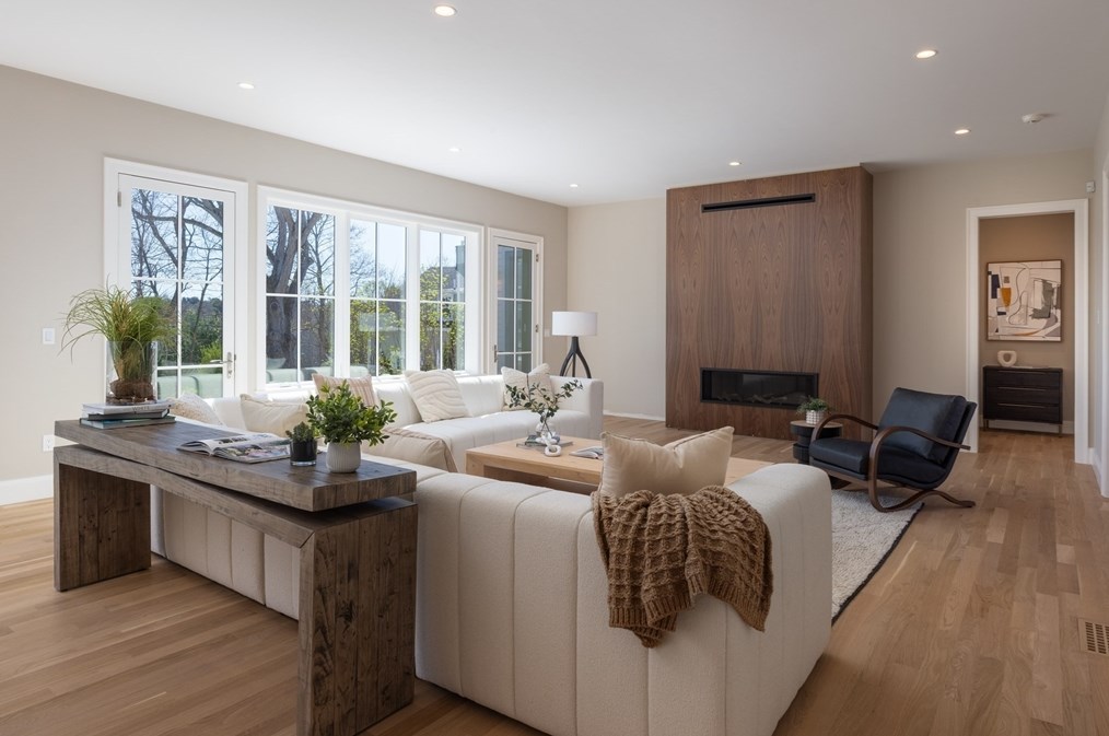 34 St, Newton MA 02459-1738 exterior