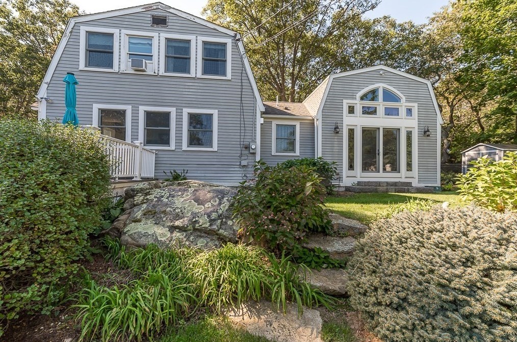27 Straitsmouth Way, Rockport, MA 01966 exterior