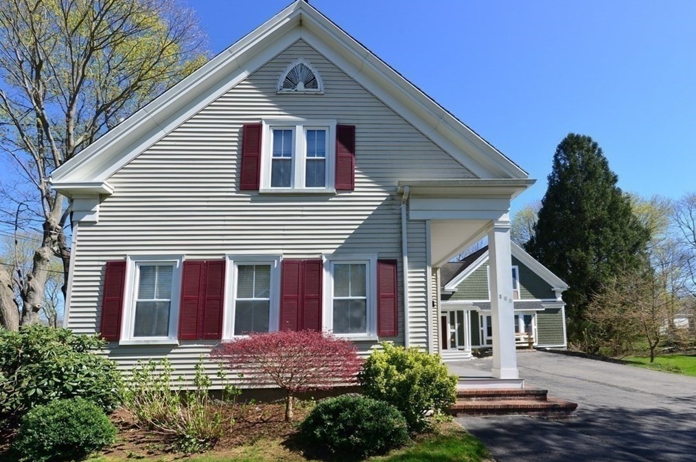 108 Union St, East Bridgewater, MA 02324