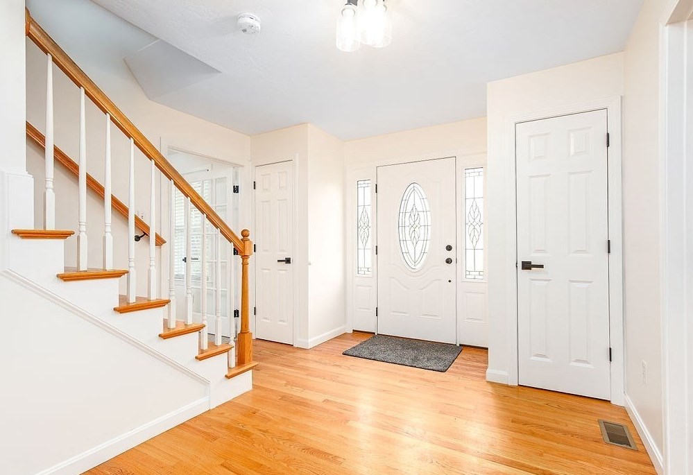 7 Draper Woods Rd, Sturbridge, MA 01518 exterior