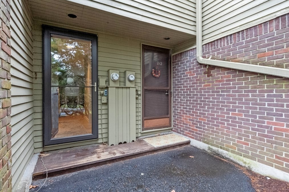 241 Old Beaverbrook #241, Acton, MA 01718