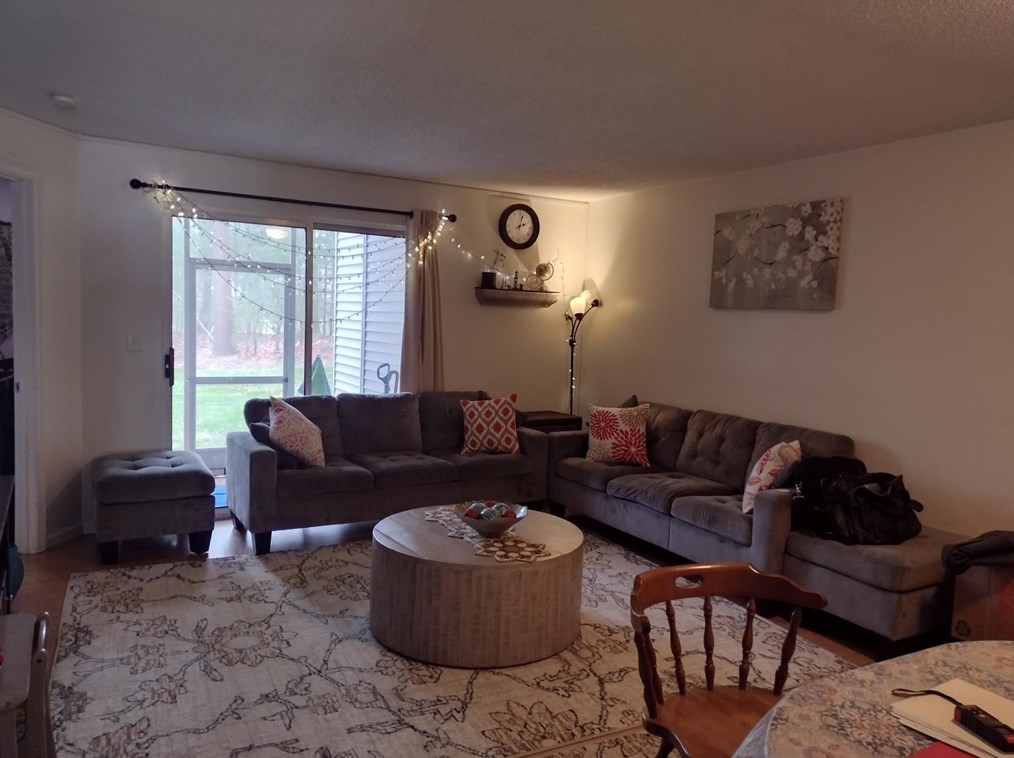 101 Park Pl #101, Raynham, MA 02767