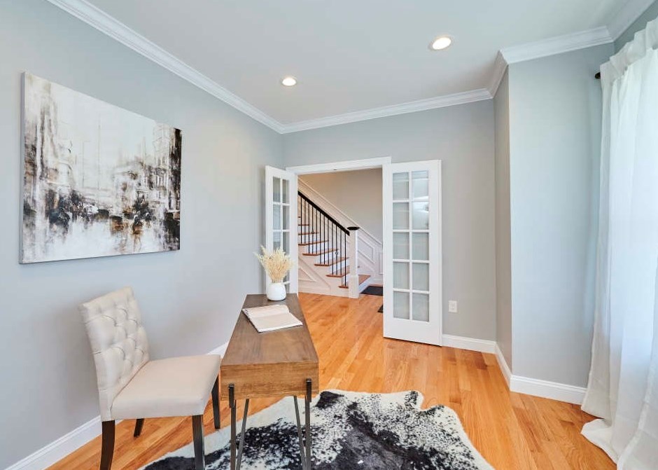 9 Sullivan St, Burlington MA  01803-3709 exterior