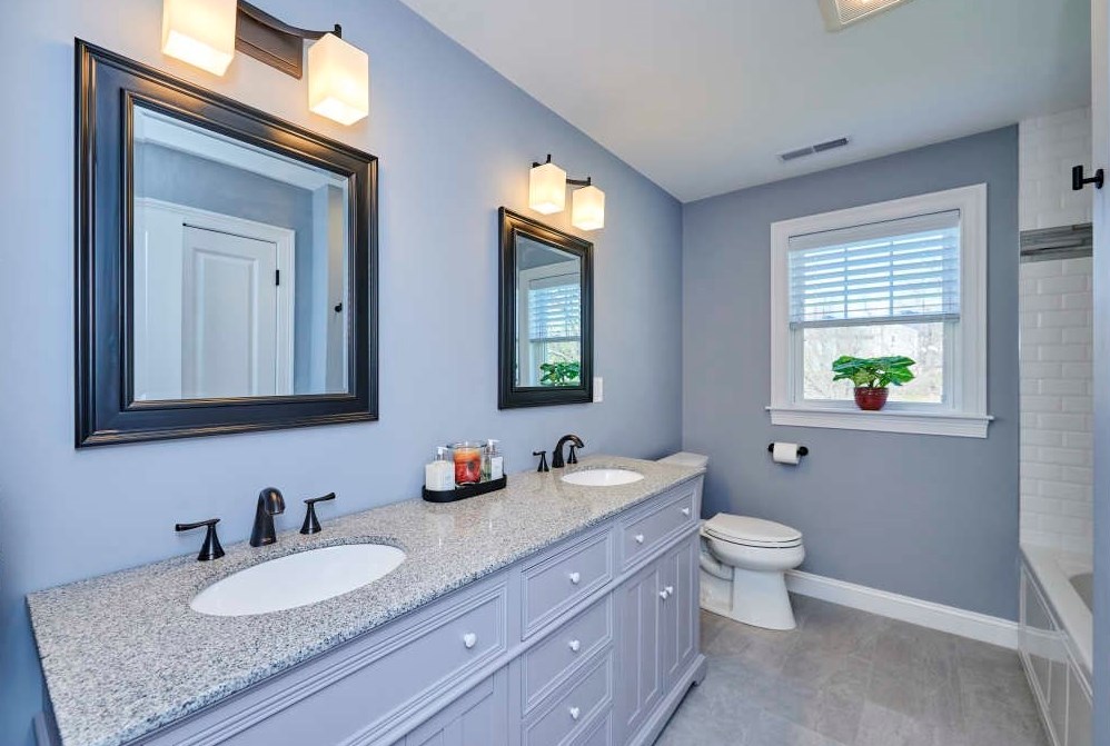 9 Sullivan St, Burlington MA  01803-3709 exterior