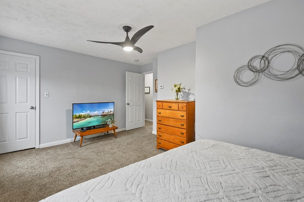 1 Regan St, Gardner MA  01440-4015 exterior