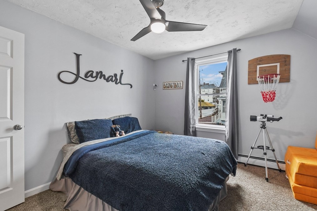 1 Regan St, Gardner MA  01440-4015 exterior