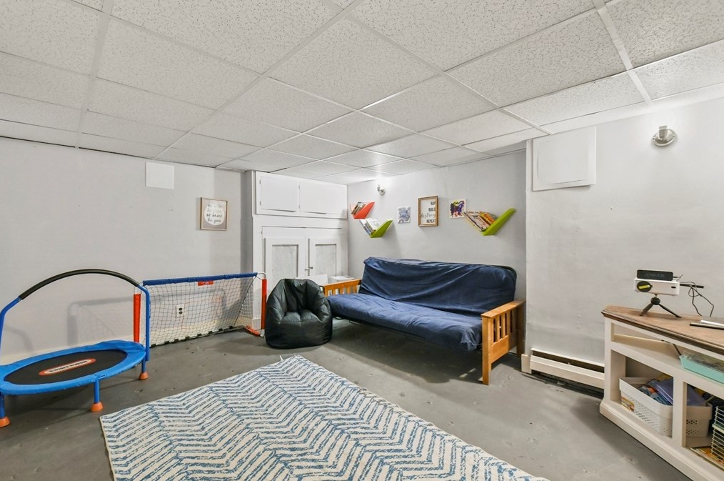 1 Regan St, Gardner MA  01440-4015 exterior