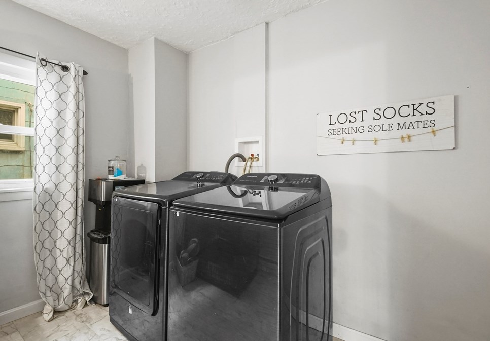 1 Regan St, Gardner MA  01440-4015 exterior