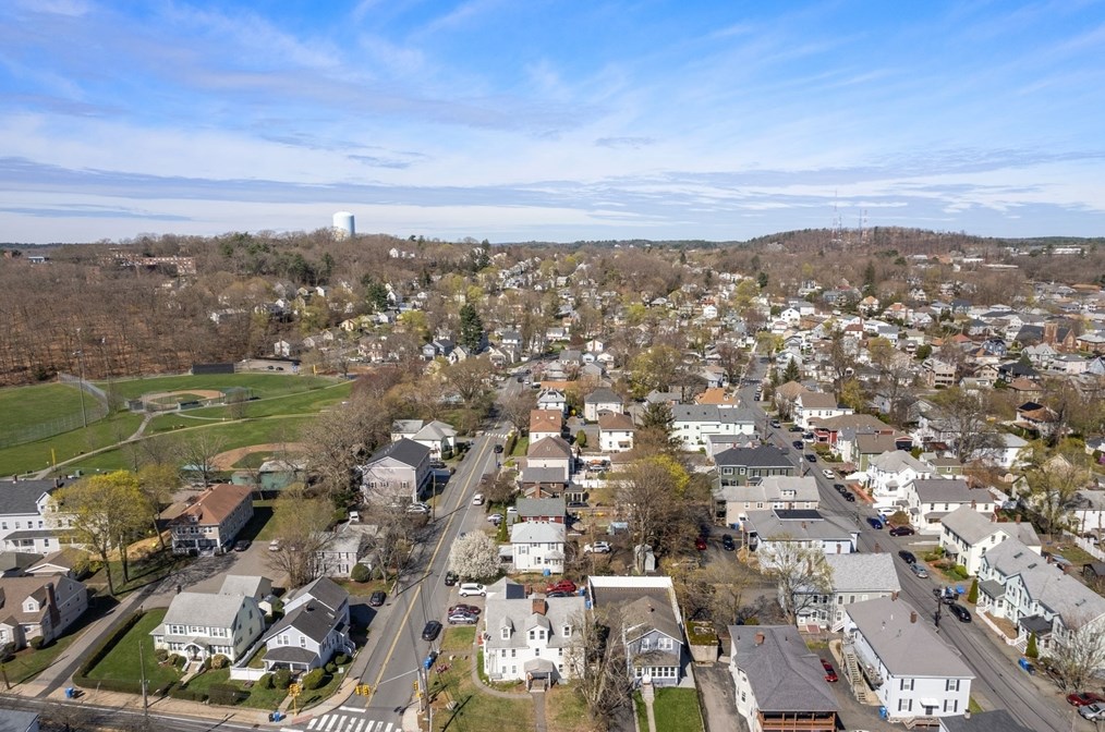 117 South St, Waltham MA  02453-3535 exterior