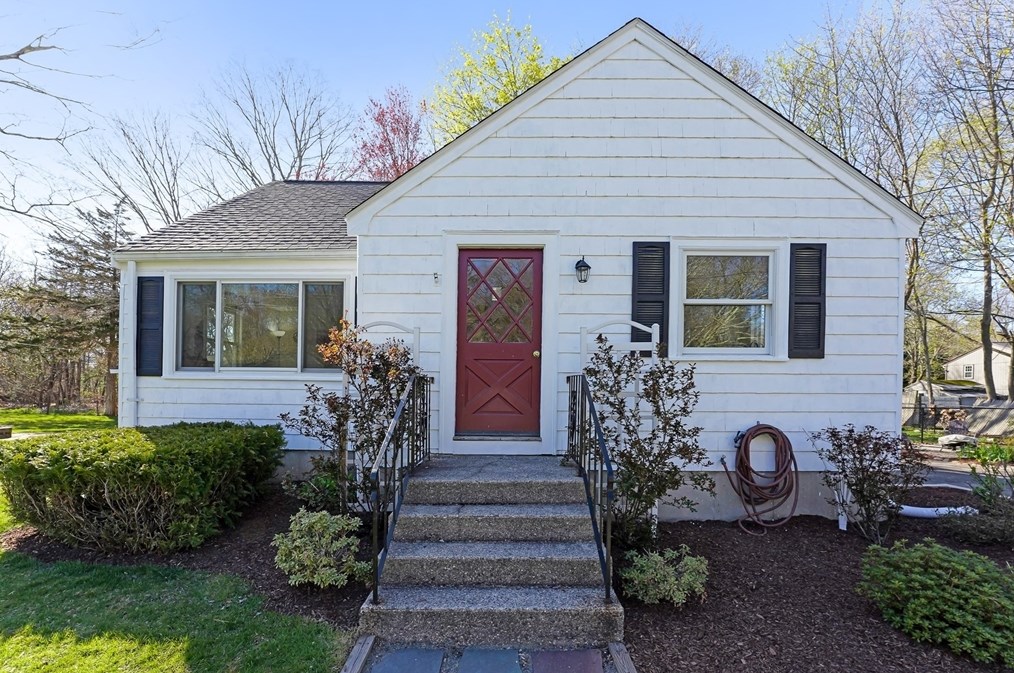9 Stephen St, Norton, MA 02766