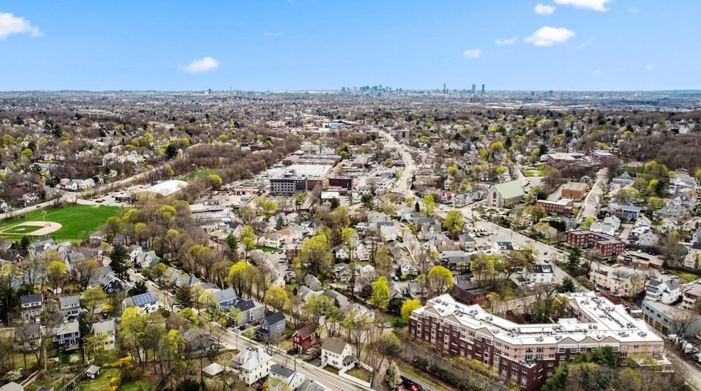 1 Watermill Pl, Arlington MA  02476-4140 exterior