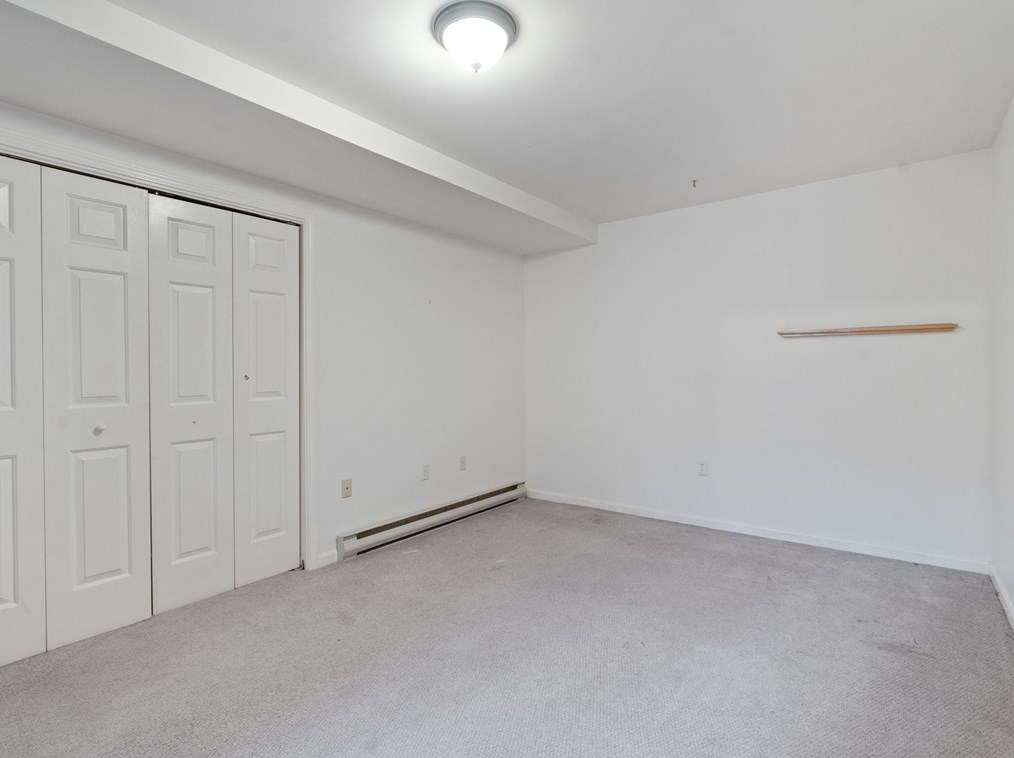 8 Woodland Park Dr, Haverhill MA  01830-2263 exterior