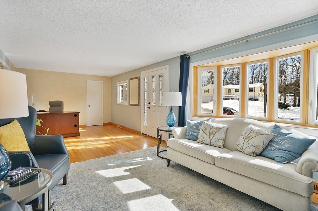 72 Gail St, Springfield MA  01108-3319 exterior