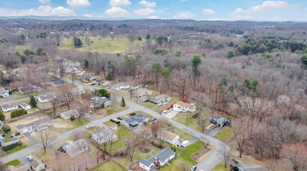 72 Gail St, Springfield MA  01108-3319 exterior